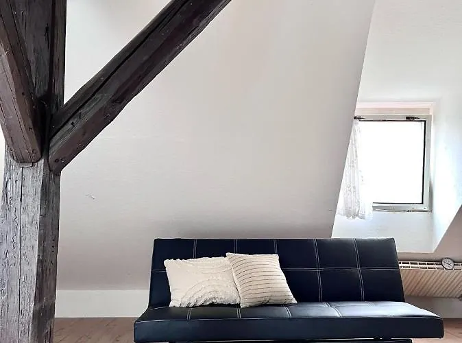 Loft Apartment Close To Metro Palmovka