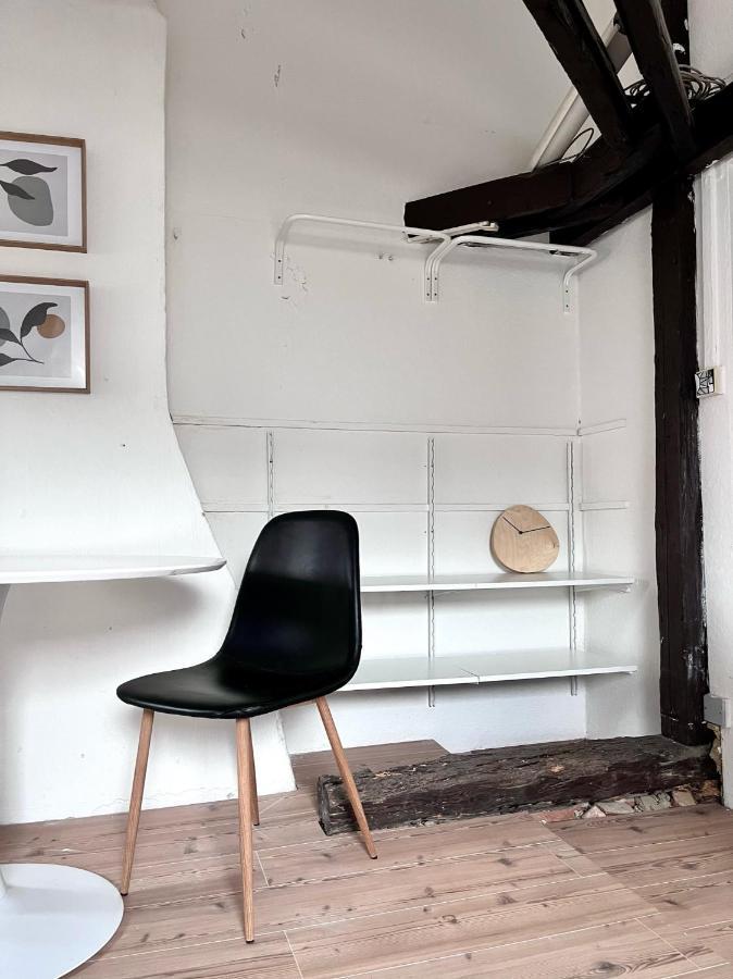 Loft Close To Metro Palmovka * 布拉格